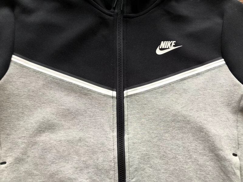 Nike Tech Fleece Black & Grey