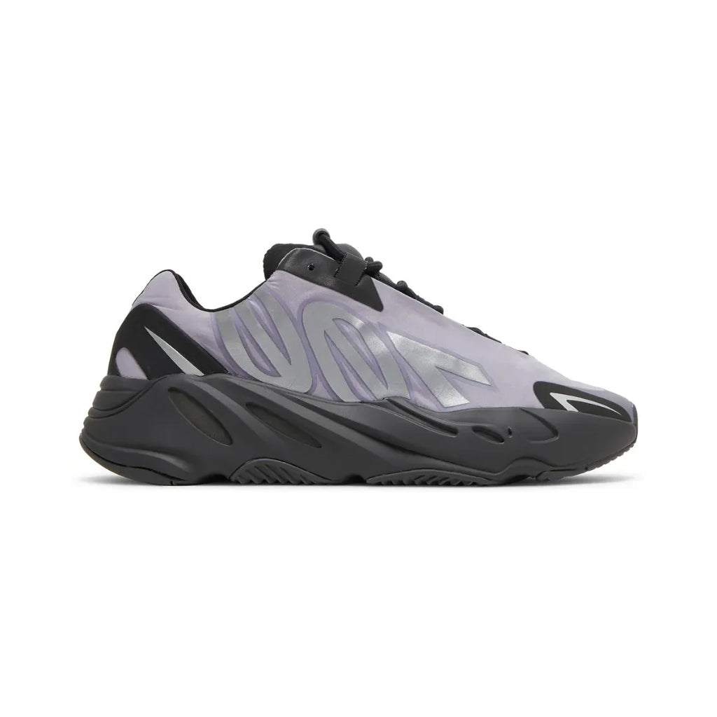 Yeezy Boost 700 MNVN "Geode"