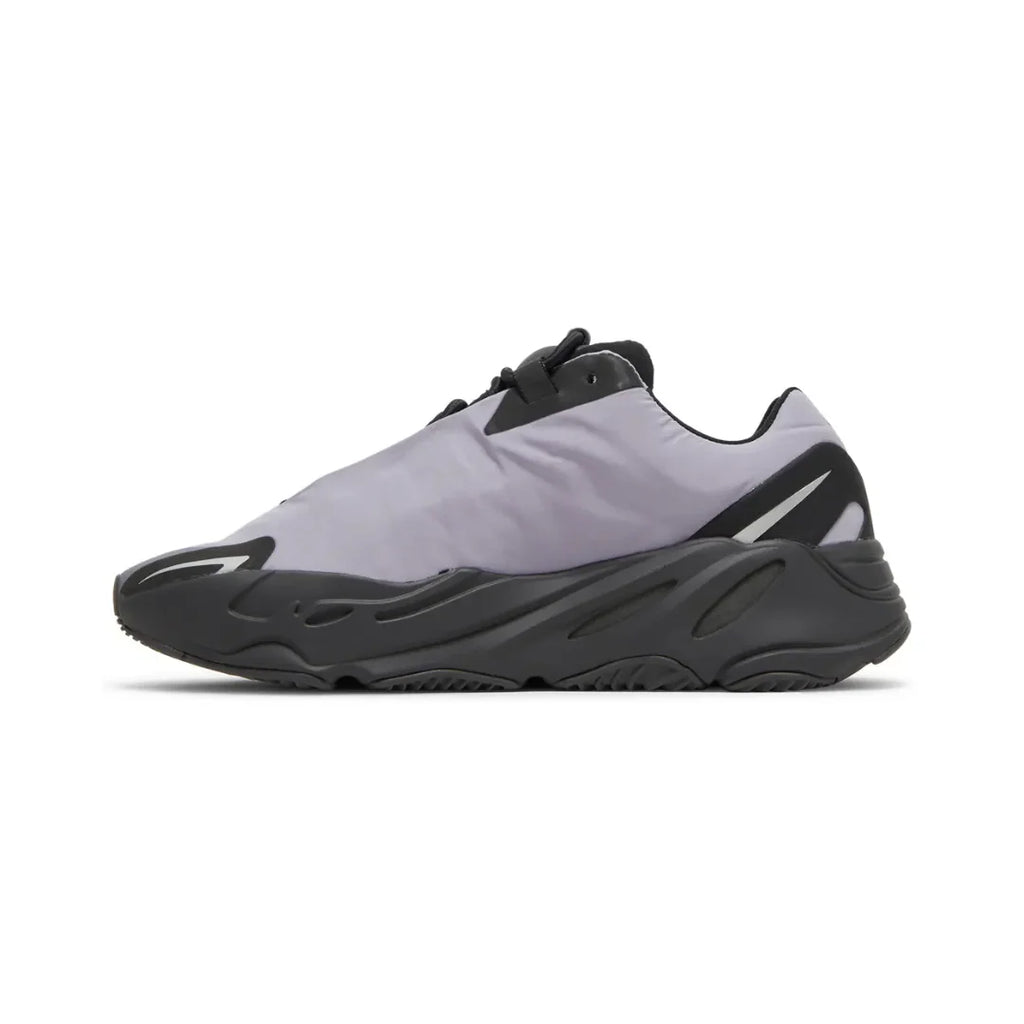 Yeezy Boost 700 MNVN "Geode"
