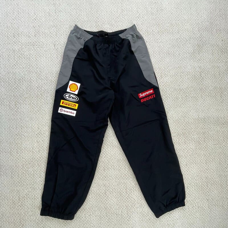 SUPREME x Ducati Black Set