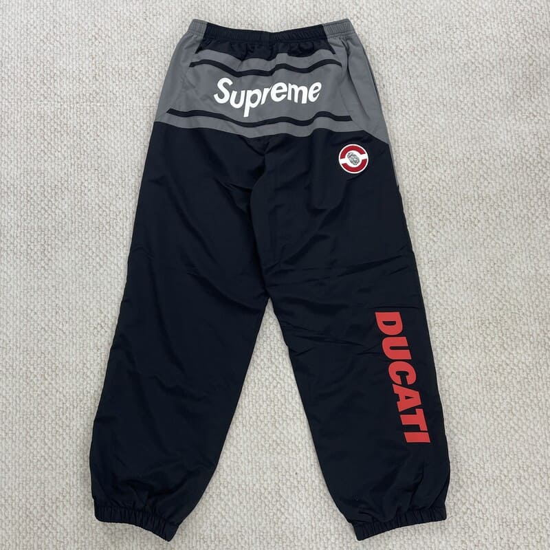 SUPREME x Ducati Black Set